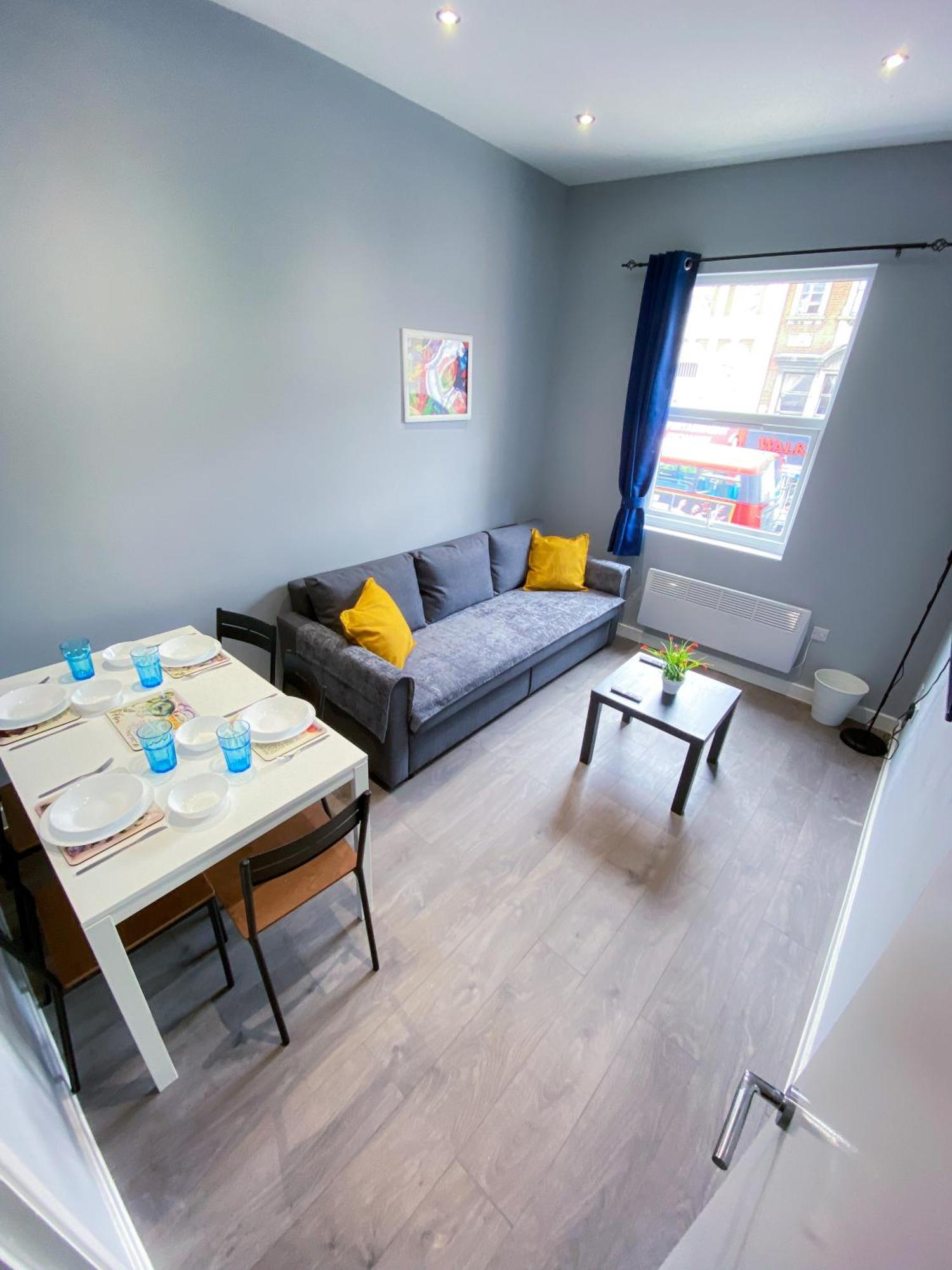 Modern 1 Bedroom Flat In Wood Green لندن المظهر الخارجي الصورة